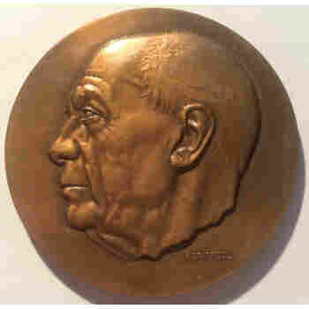 Monnaie de Paris Picasso bronze Medal Approx. 7 CMS diameter with original box